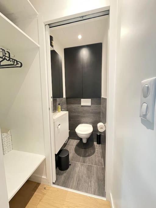 Paris Central 1 Bedroom Apartment With Ac Eksteriør bilde